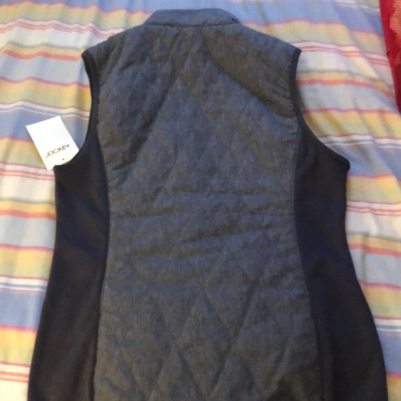 NWT jockey winter vest! Super comfy and soft !🥰 - Picture 4 of 4